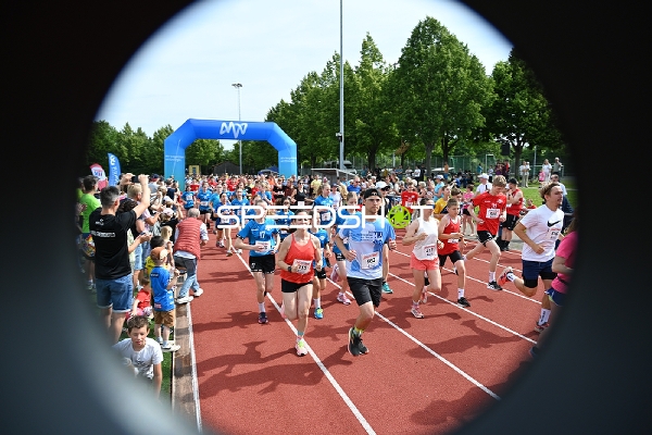 Gemeinsamer Start TVE Sommerlauf Edingen