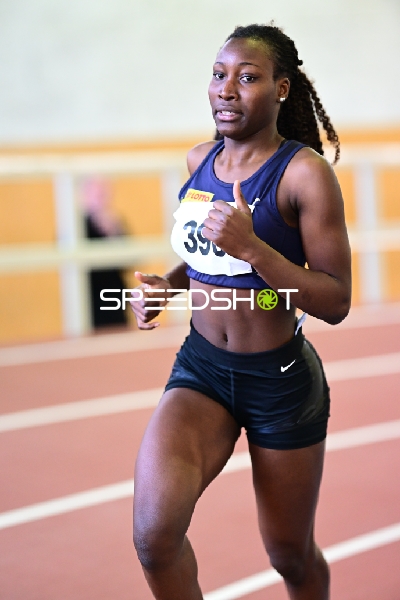 Amoikon Linda Zoè (396; USC Mainz) in Aktion