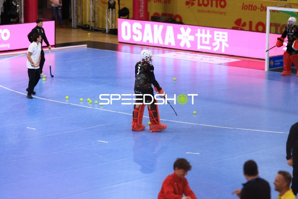 Romain HENET (3; Belgien) im Tor