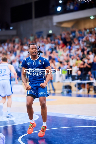 Jump Aktion DJ Horne (0;MLP Academics Heidelberg)