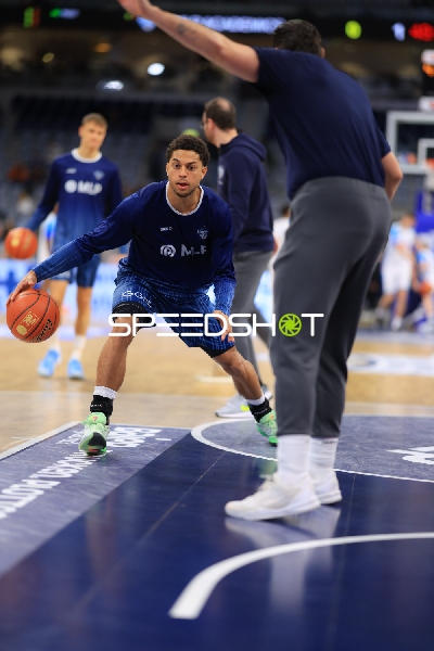 Kevin McClain (3; MLP Academics Heidelberg) in Aktion