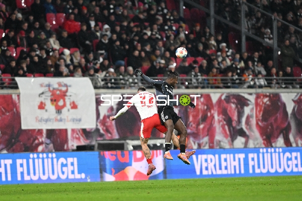 Zweikampf um den Ball