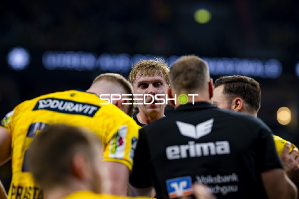 Aktion von Edwin Aspenbäck (78; Rhein Neckar Löwen)