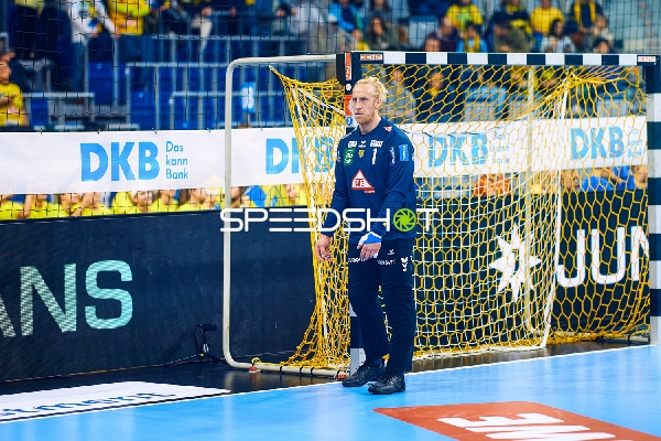 Torwart in Erwartung einer Angriffsaktion