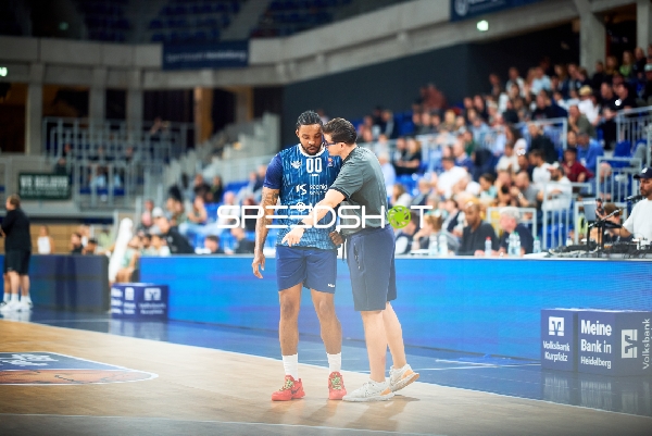 Marcus Weathers (0; MLP) im Gespräch