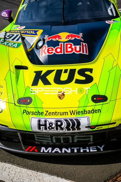 15, 48 LOSCH Motorsport by BLACK FALCON Fahrzeug vorne