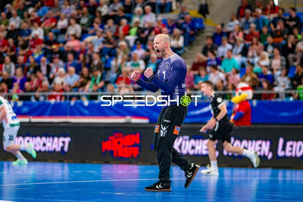 Torwartjubel Bart Ravensbergen (1;Frisch Auf Göppingen)