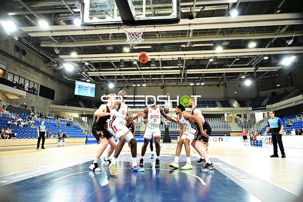 Kampf um den Rebound