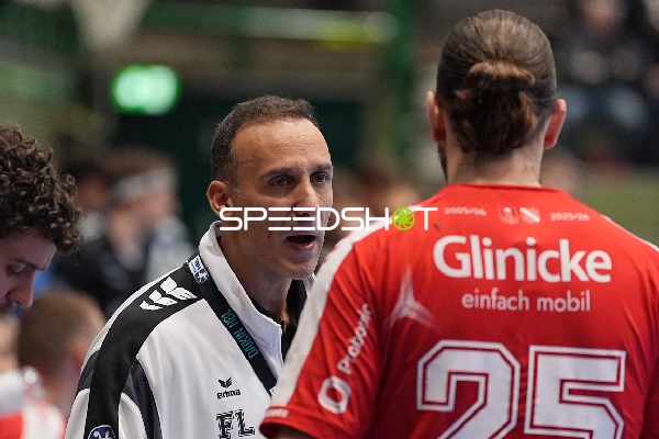 Roberto García Parrondo (998; MT Melsungen) in Aktion