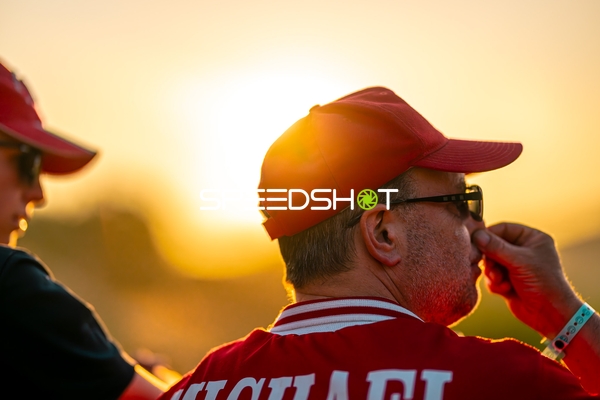 Zuschauer beim 24h Rennen 2025