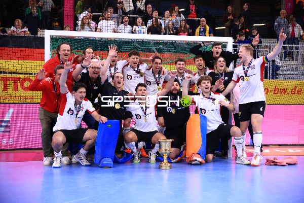 Jubel bei Christoph SANDBICHLER (40; Österreich) und Florian STEYRER (15; Österreich)