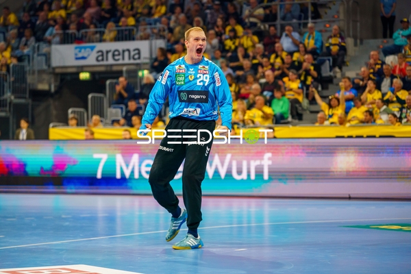 David Späth (29; Rhein Neckar Löwen) jubelt nach Tor