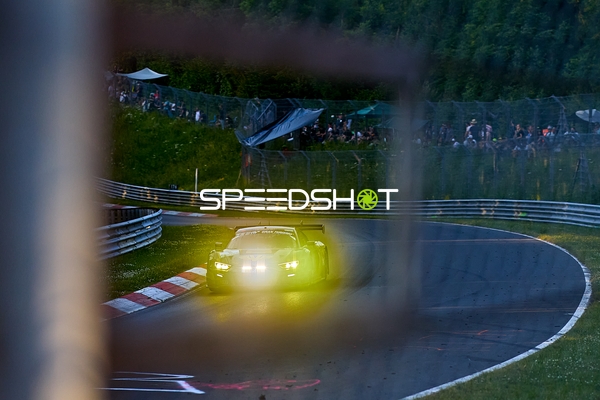 Rennfahrzeug auf der Nordschleife
