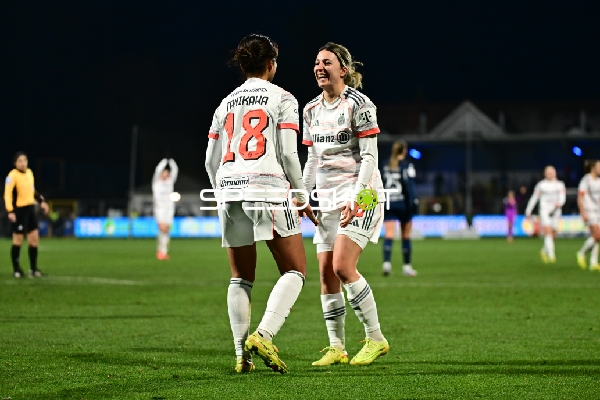 Spielerinnen im Austausch