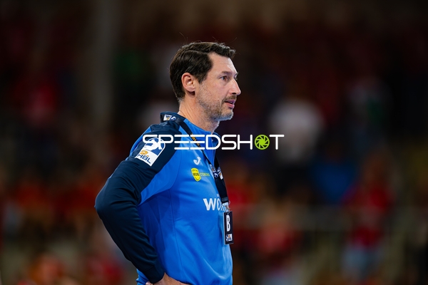 Coach an der Seitenlinie