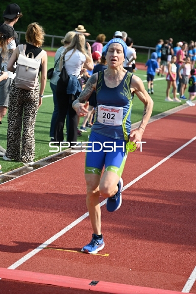 Läufer beim TVE Sommerlauf Edingen