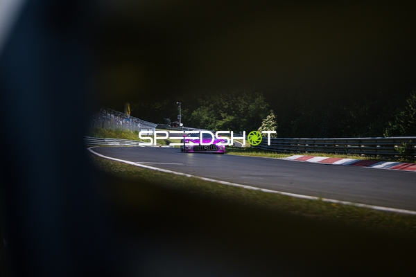 Rennfahrzeug auf der Nordschleife