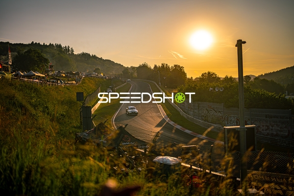 Rennfahrzeug auf der Nordschleife