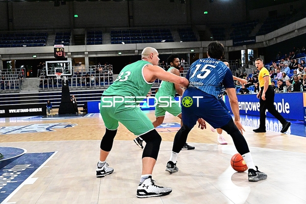 Zweikampf um den Ball