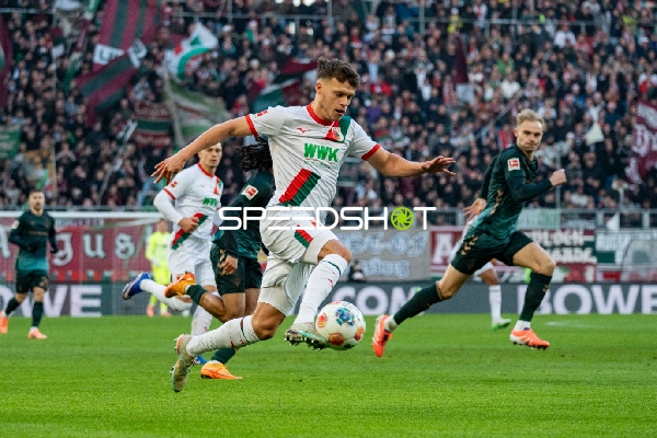 Ballkontrolle und Verteidigung