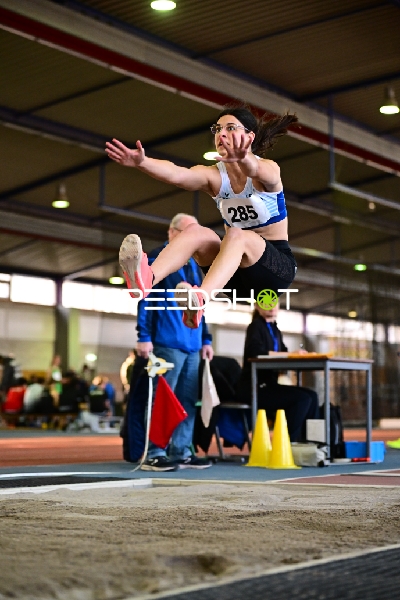 Weber Antonia (285; LG Idar-Oberstein) beim Weitsprung