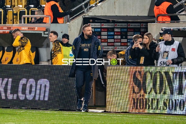 Heiner Backhaus (Cheftrainer Eintracht Braunschweig)