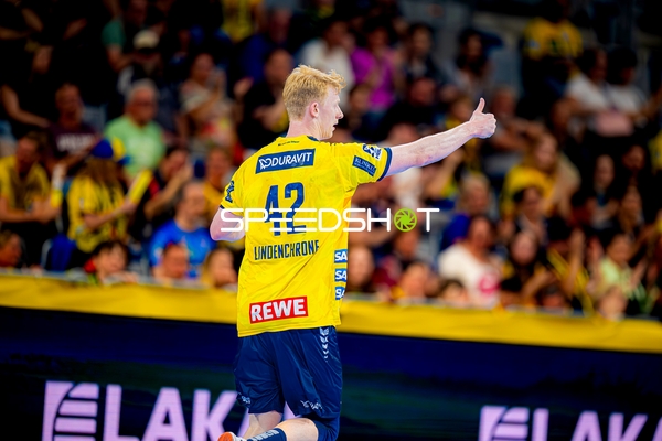 Daumen hoch Jon Lindenchrone Andersen (42;Rhein Neckar Löwen)