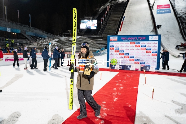 Two-Nights Tour Skispringen Damen