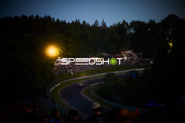 Rennfahrzeug auf der Nordschleife