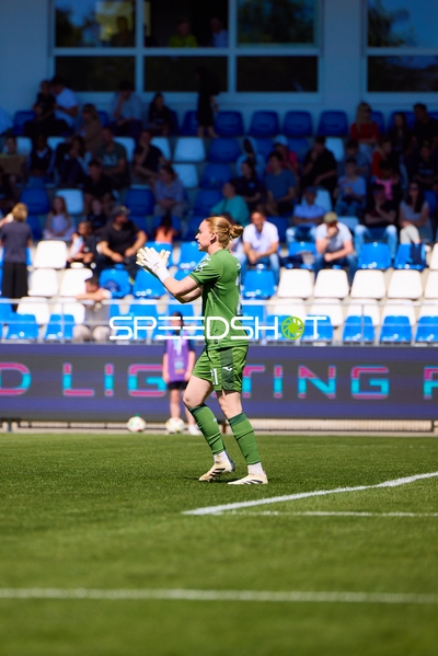 Torwartaktion Laura Dick (21;TSG Hoffenheim Frauen 1)