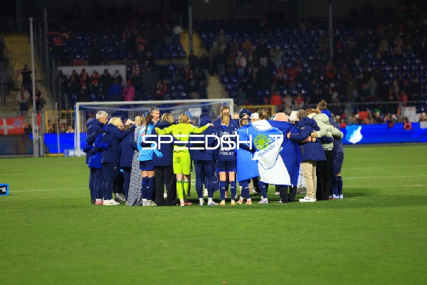 Teamkreis nach Spiel