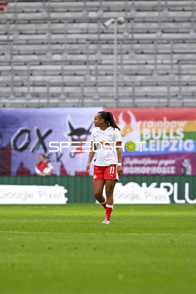 Spielerin auf dem Feld