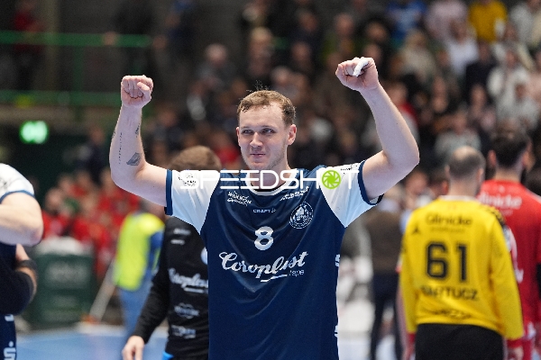 Nico Schöttle (8; Bergischer HC) jubelt