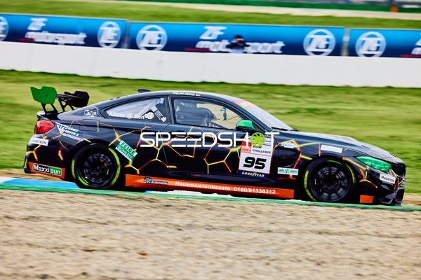 Tomas Pfister im PCHC Rennen auf hohem Tempo