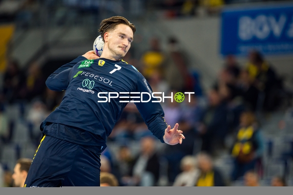 1. Handball-Bundesliga: Robert Timmermeister (7; Rhein Neckar Löwen) wirft
