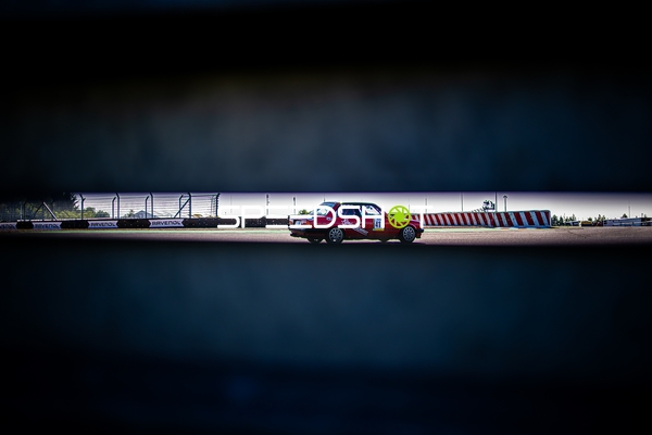 Rennfahrzeug auf der Nordschleife