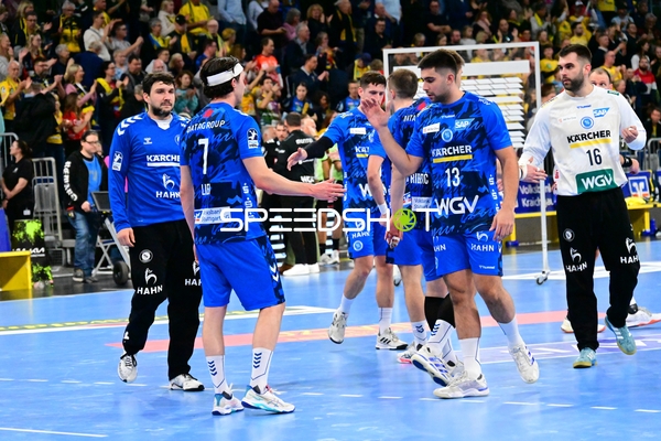 Achilleas Toskas (13; TVB 1898 Stuttgart) und Miljan Vujovic (16; TVB 1898 Stuttgart) nach dem Spiel