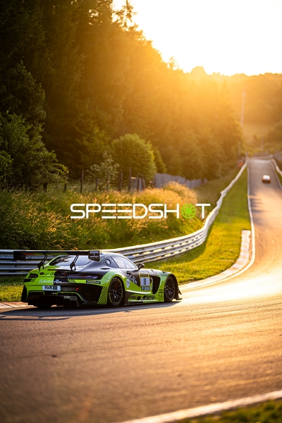 Rennfahrzeug auf der Rennstrecke