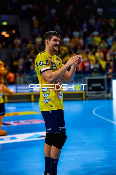 Spieler klatscht Beifall