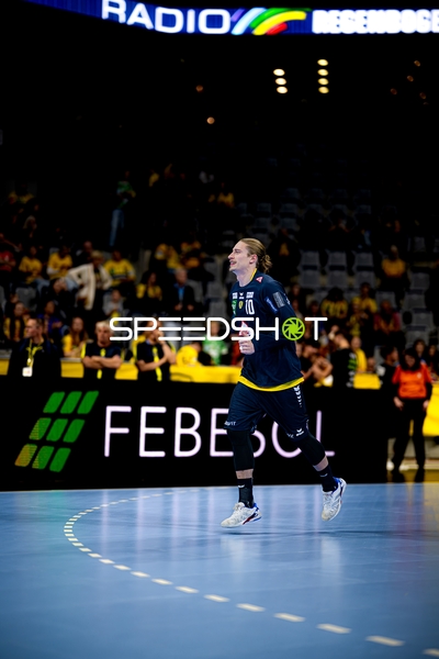 Juri Knorr in Position