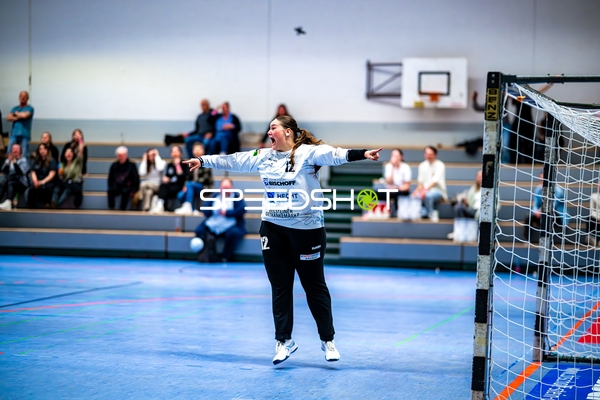 Hanna Krause (12, SG Schozach-Bottwartal) gestikuliert lautstark