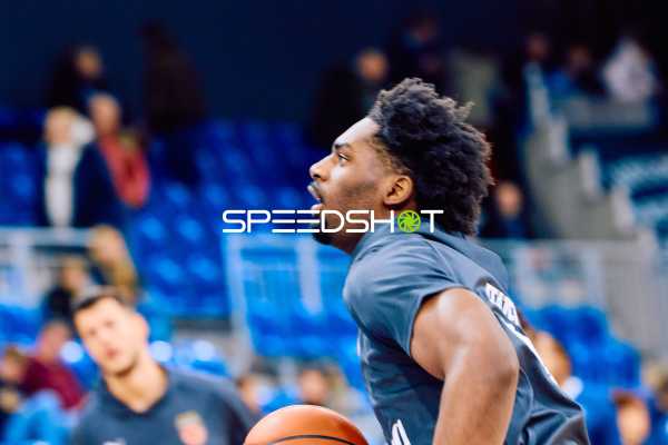 MLP Academics vs Brose Bamberg SNP DOME