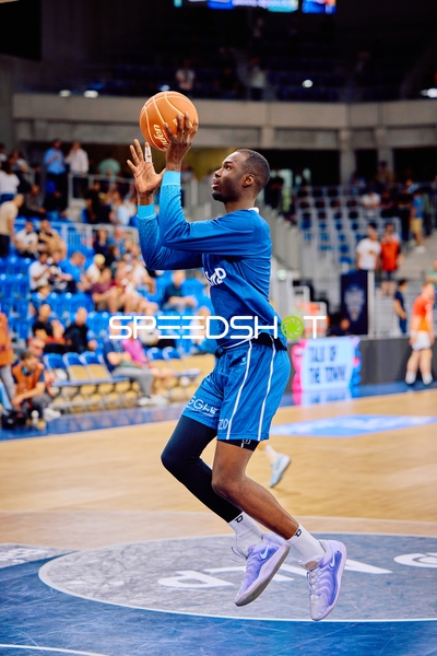 Shoot Bakary Dibba (10;MLP Academics Heidelberg)