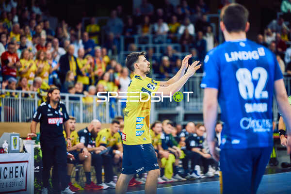 Spieler von ThSV Eisenach in der Verteidigung.