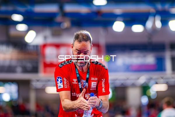 Traineranweisung Ryota Tanimura (98;SG BBM Bietigheim)