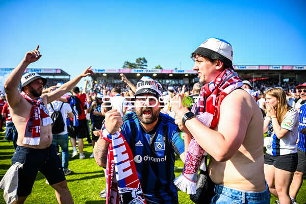 Fußball I Herren I Saison 2022-2023 I 2. Bundesliga I 34. Spieltag I SV Sandhausen 1916 - Hamburger SV I 28.05.2023 Fans des Hamburger Sportvereins am Jubeln, Bangen, Trauern und Beten
Ort: Sandhausen, Germany
Datum: 28.05.2023