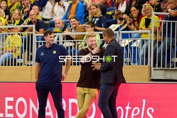 Moderation vor Publikum