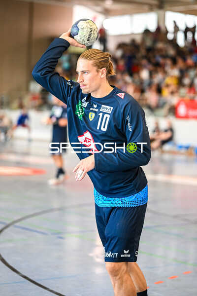 Handball I Herren I Saison 2023-2024 I S-Cup Altensteig I 2. Runde I Rhein-Neckar Löwen - HBW Balingen-Weilstetten I 29.07.2023 Juri Knorr (10, Rhein-Neckar Löwen)
Ort: Altensteig, Germany
Datum: 29.07.2023 - Juri Knorr