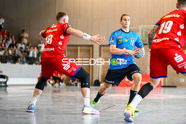 Handball I Herren I Saison 2023-2024 I S-Cup Altensteig I 2. Runde I Rhein-Neckar Löwen - HBW Balingen-Weilstetten I 29.07.2023 Juri Knorr (10, Rhein-Neckar Löwen)
Ort: Altensteig, Germany
Datum: 29.07.2023 - Juri Knorr