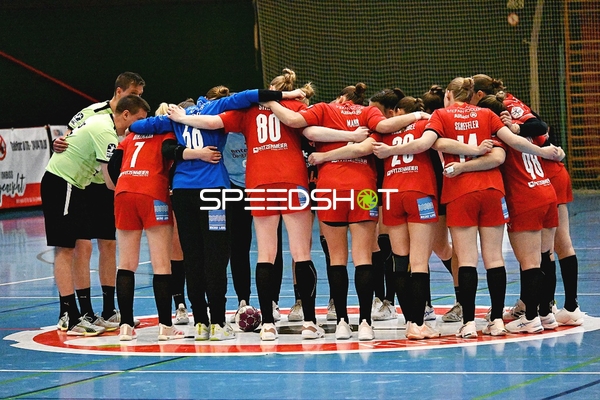 Kurpfalz Bären versammeln sich im Team-Huddle